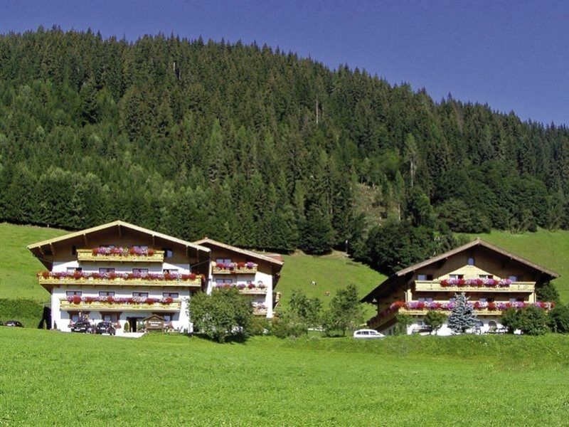Ferienhaus And Reiterhof Poettler Флахау Экстерьер фото
